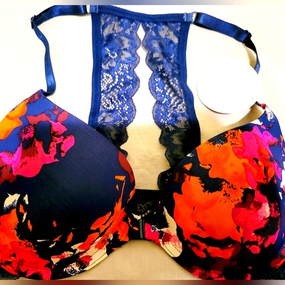 Multi-color navy lace Undies.com Racerback bra. Fits like a 36 B - Picture 3 of 3